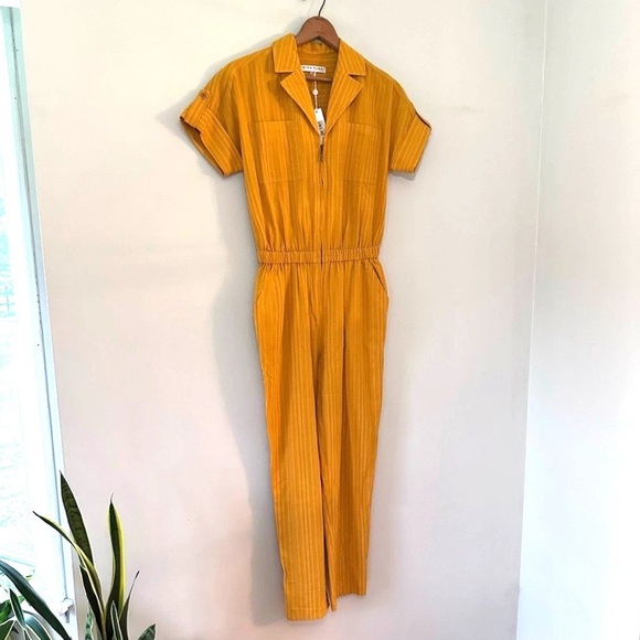 Trina Turk Pants - Trina Turk Evenfall Jumpsuit Honey Mustard Yellow Short Sleeve Cropped Size XS